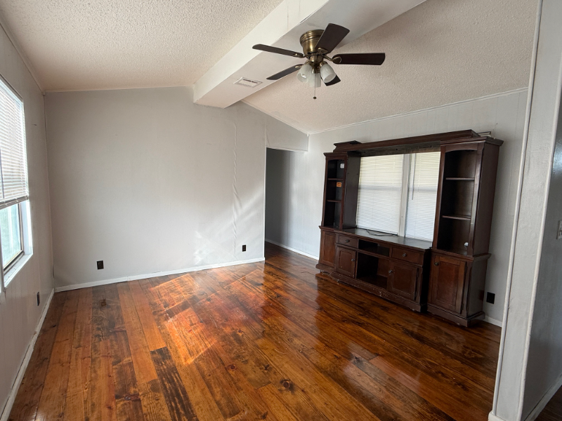 164 Rustic Lane - Photo 2 of 6
