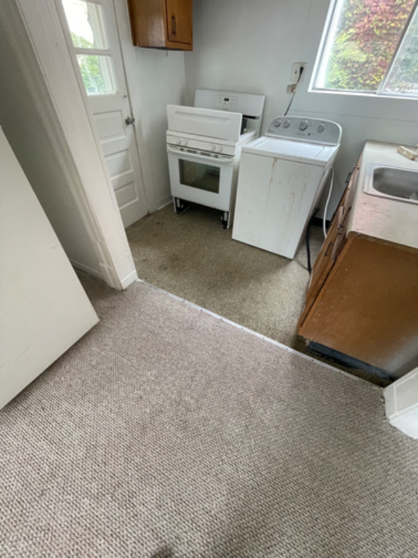 1247 Leishman Ave - Photo 4 of 8