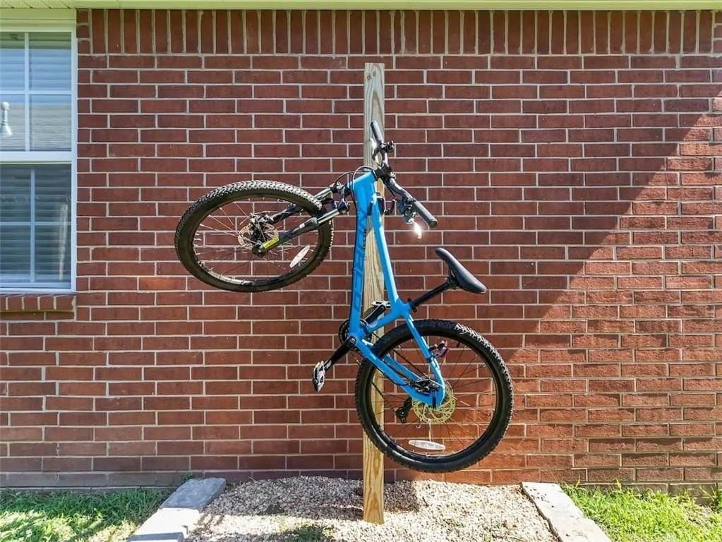 701 Sw Maidstone Ave - Photo 6 of 35