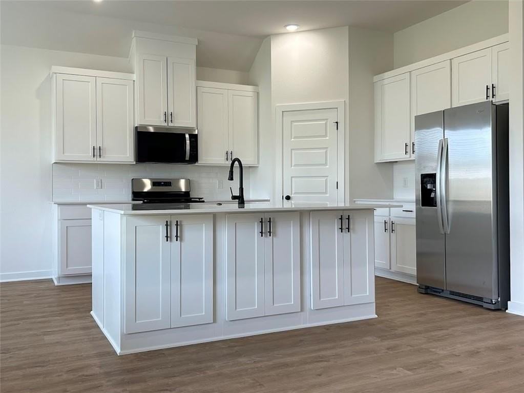 522 N Goose Xing - Photo 2 of 16