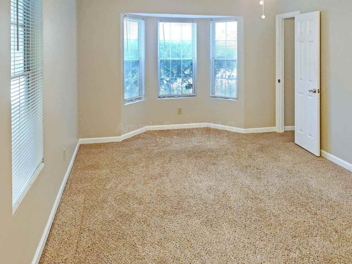 117 Oriole Dr - Photo 7 of 10