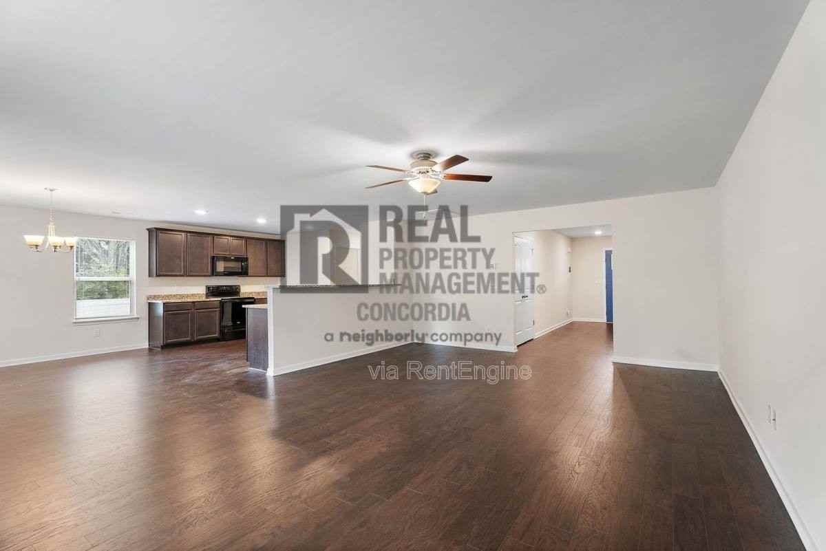 317 Sportsman Drive - Photo 5 of 10