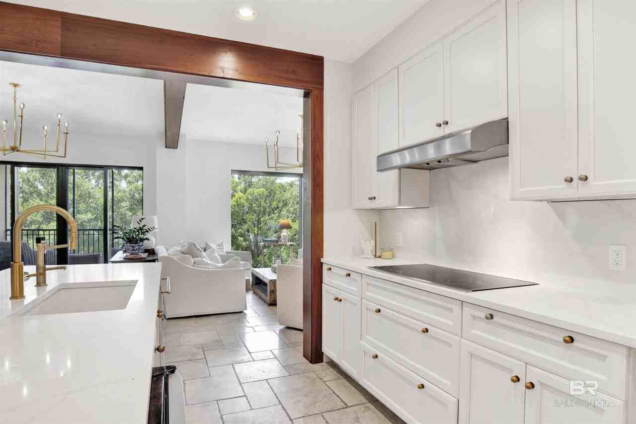 18269 Colony Dr #306 - Photo 6 of 50