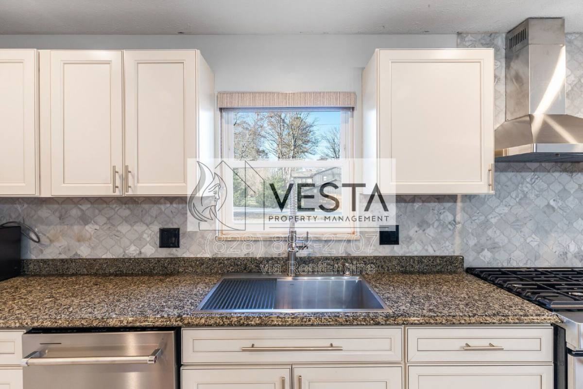 23 Norman Rd - Photo 6 of 10