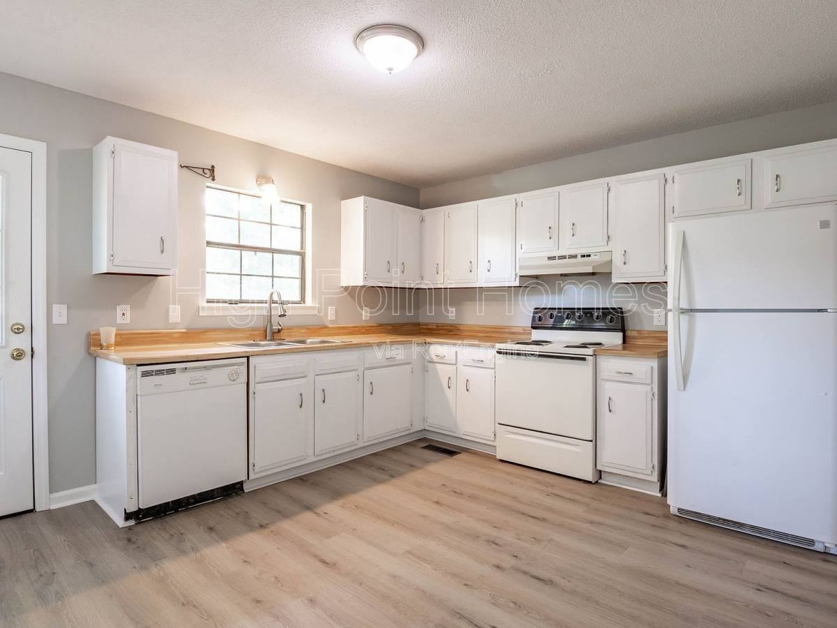 388 Smitherman Road - Photo 3 of 10