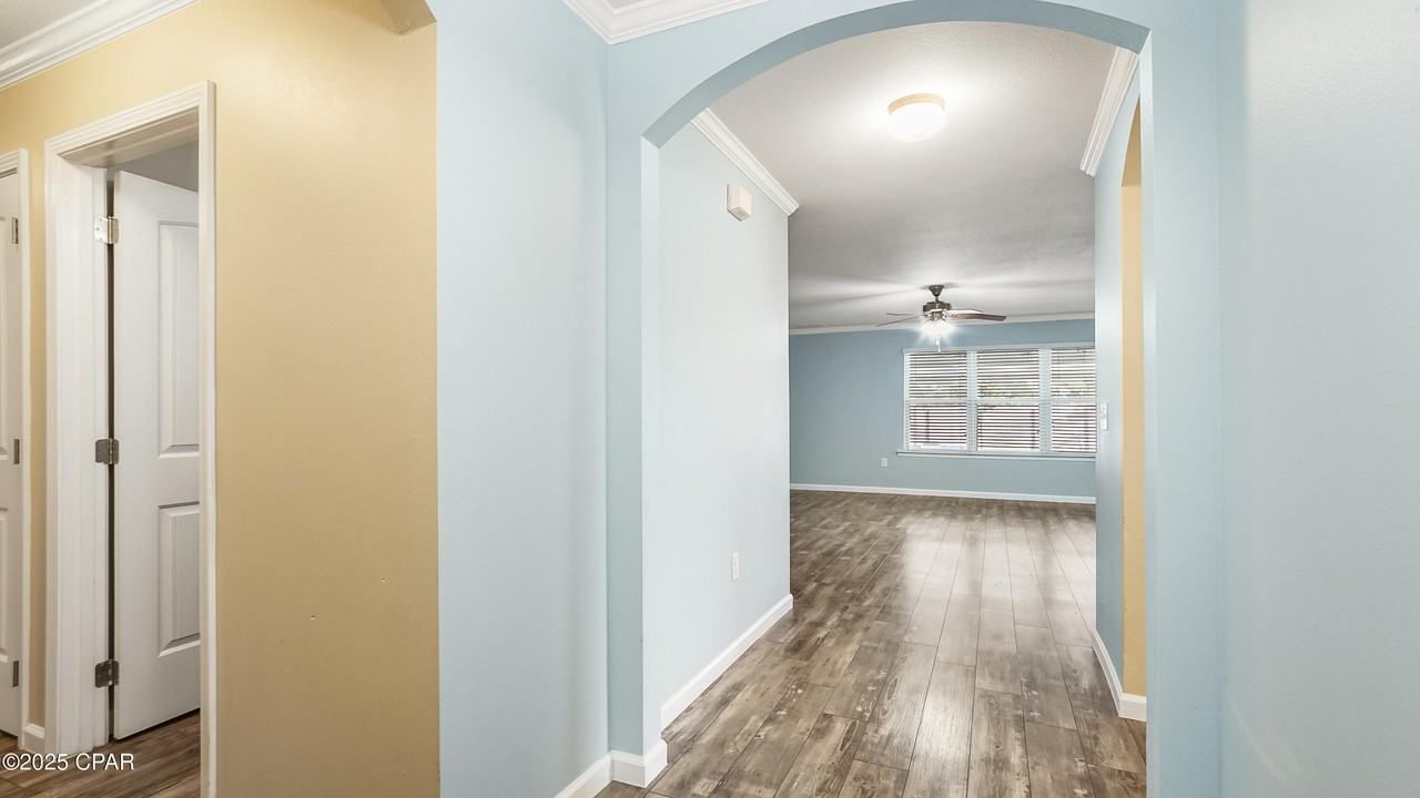 3214 Caitlin St - Photo 4 of 46