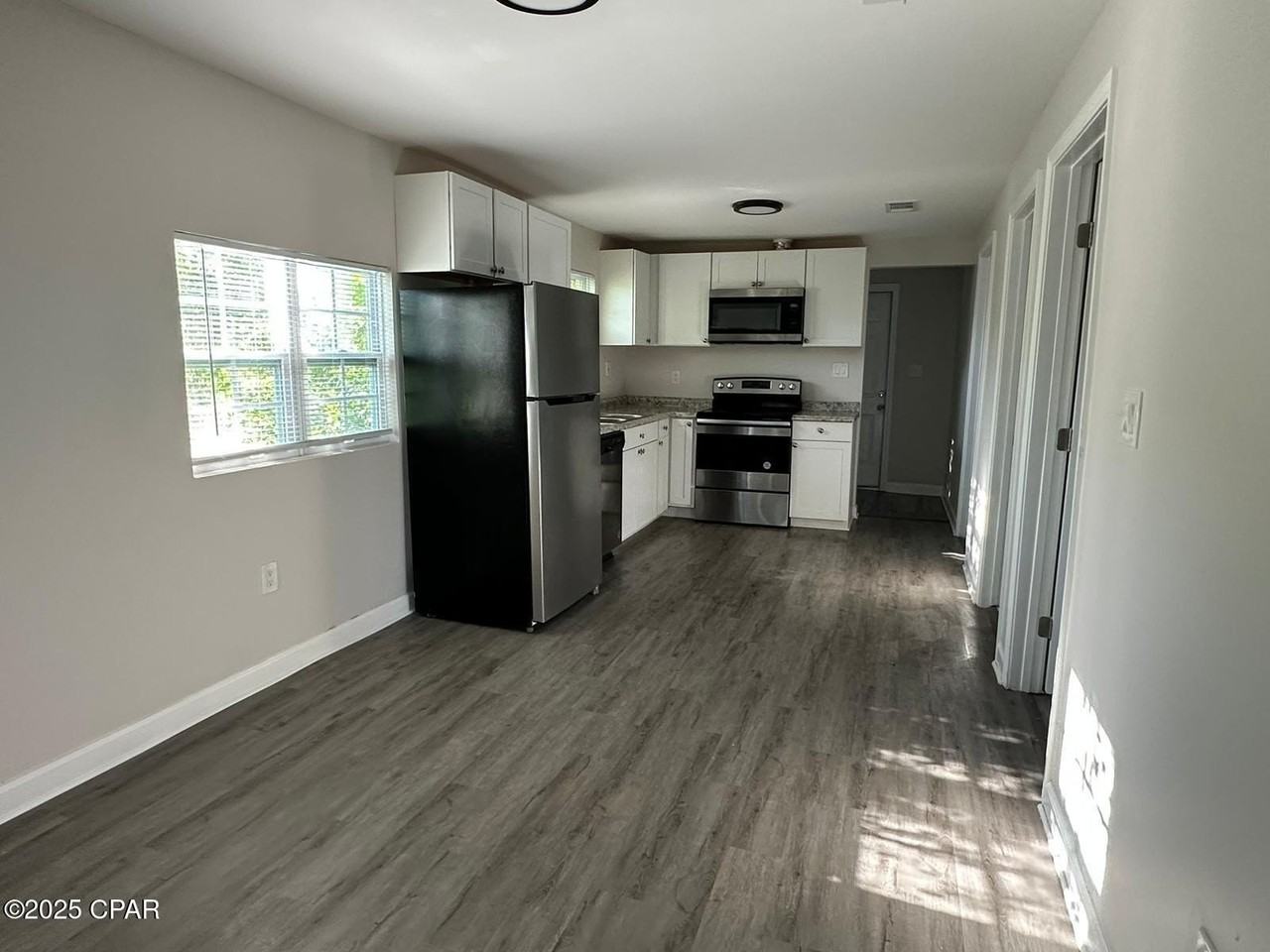 619 E 8th Pl Unit 1 #1 - Photo 3 of 10