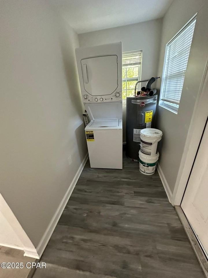 619 E 8th Pl Unit 1 #1 - Photo 6 of 10