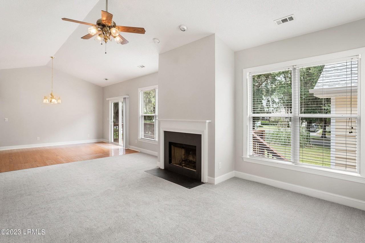 2 Rockville Way - Photo 2 of 37