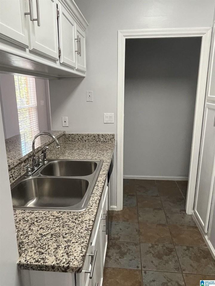 1932 Waterford Pl #1932 - Photo 7 of 39