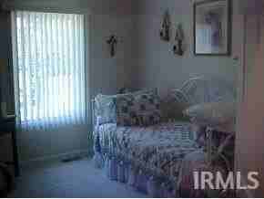 5722 W Vinca Ln - Photo 5 of 8