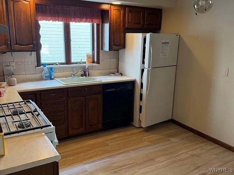 300 300 N Park Lower Unit Avenue - Photo 6 of 9