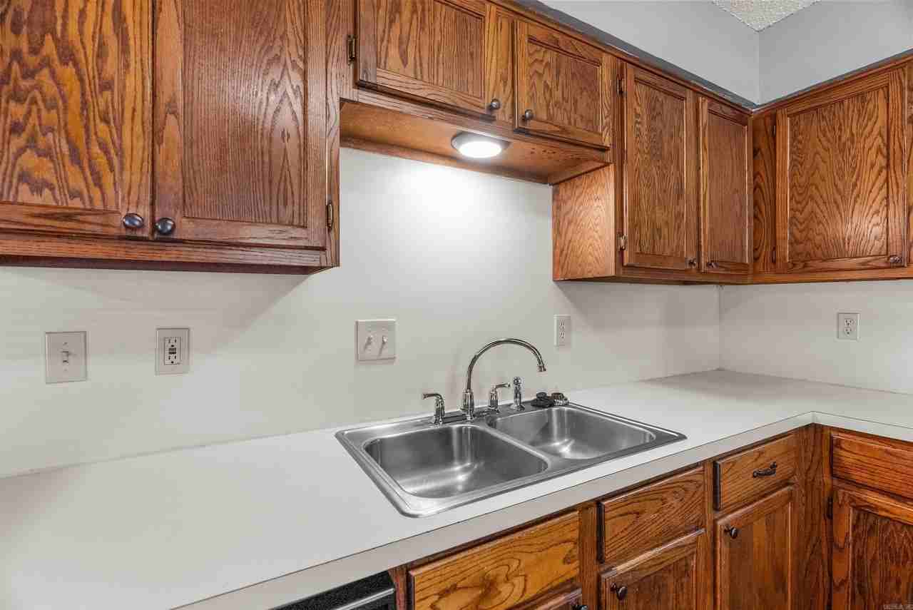 1309 Country Oaks Dr - Photo 7 of 33