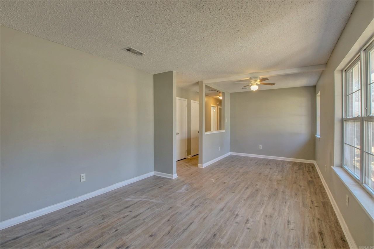 3301 Green Dr - Photo 5 of 15