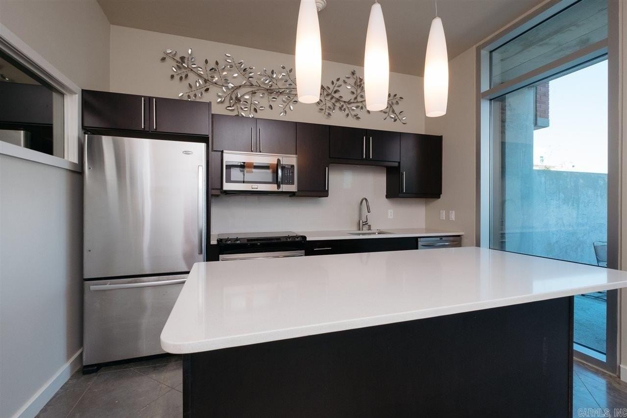 315 Rock St - Photo 7 of 17