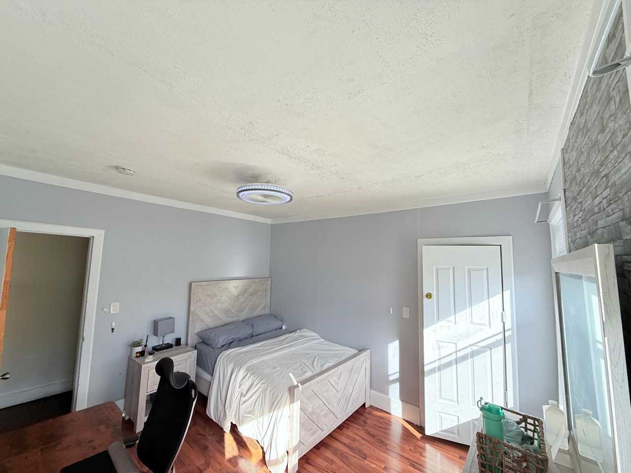 18 Webster Ave #3ROOMD - Photo 6 of 9