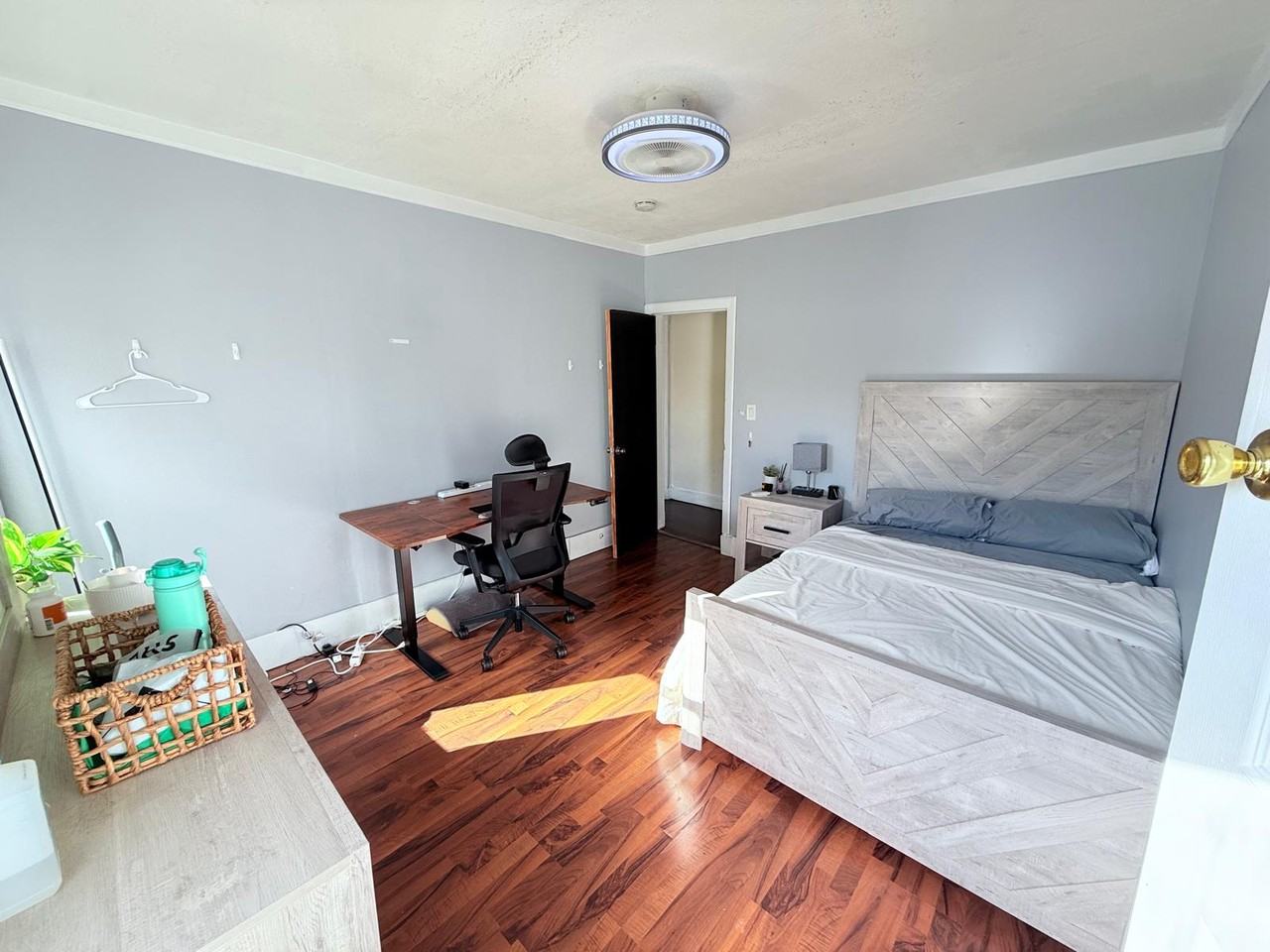 18 Webster Ave #3ROOMD - Photo 7 of 9