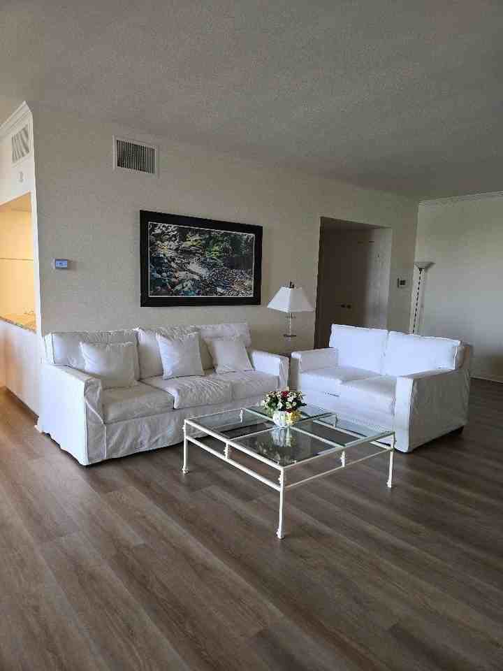 899 Island Dr Apt 110 #110 - Photo 6 of 12