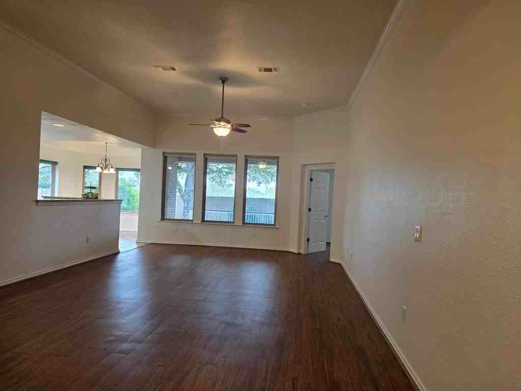 323 Chase Oaks Pl - Photo 3 of 23