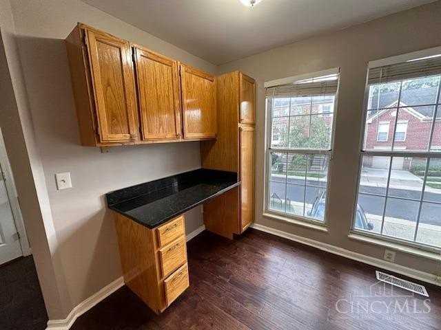 5204 Franklin Park St - Photo 7 of 30