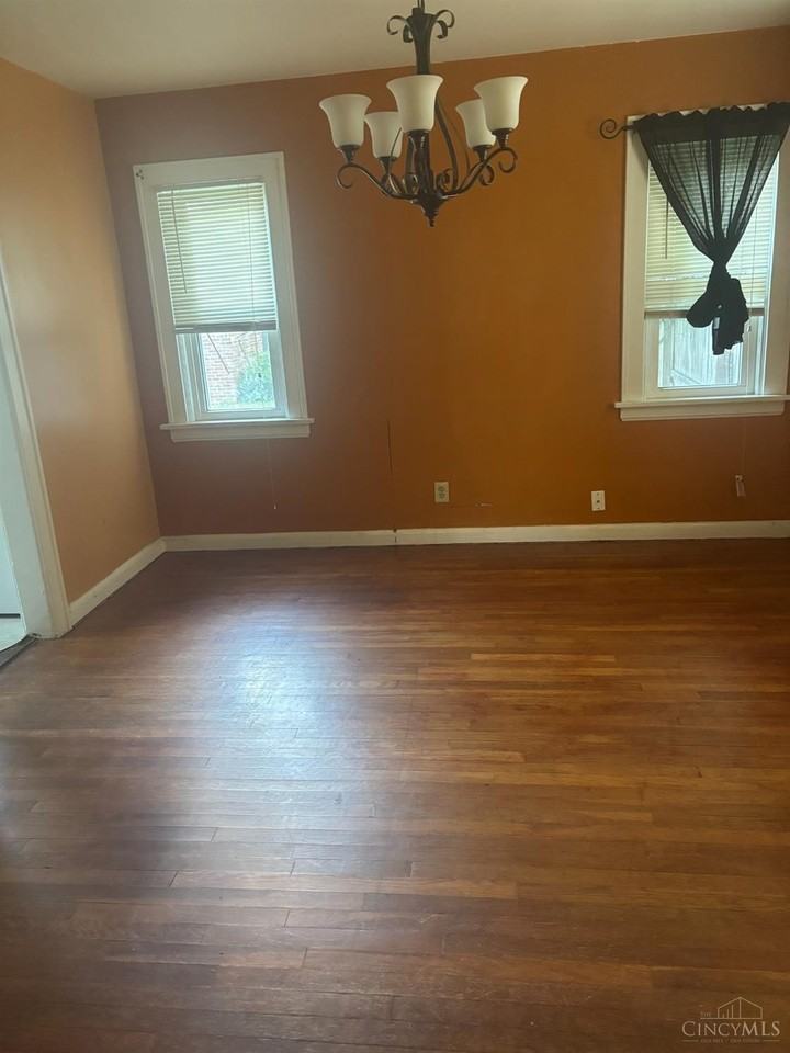 1411 Robinwood Avenue - Photo 5 of 10