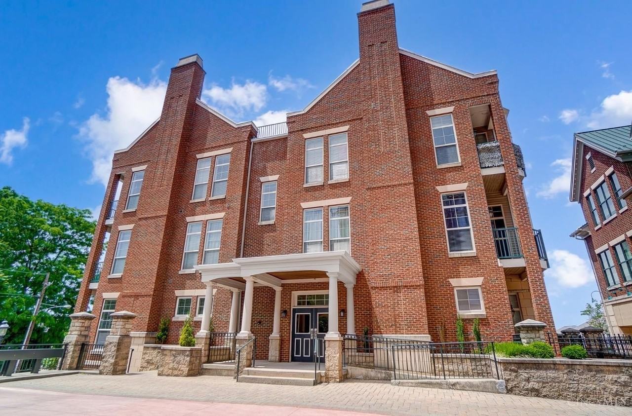 252 Stetson Street #303