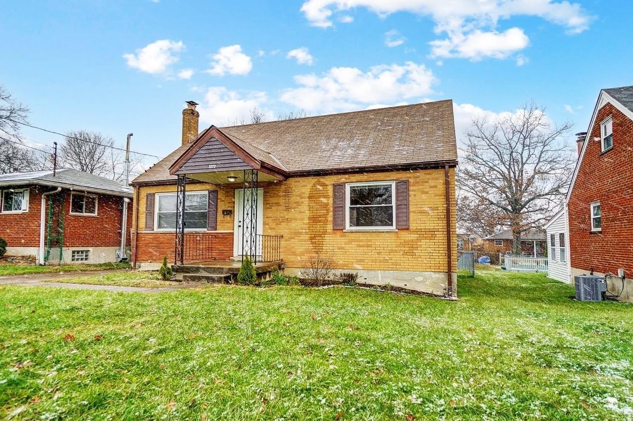 3372 Harry Lee Lane - Photo 2 of 33