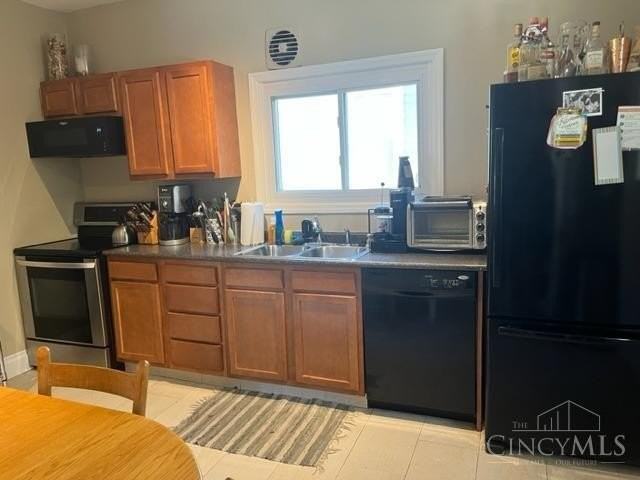 753 Delta Avenue #2 - Photo 7 of 37