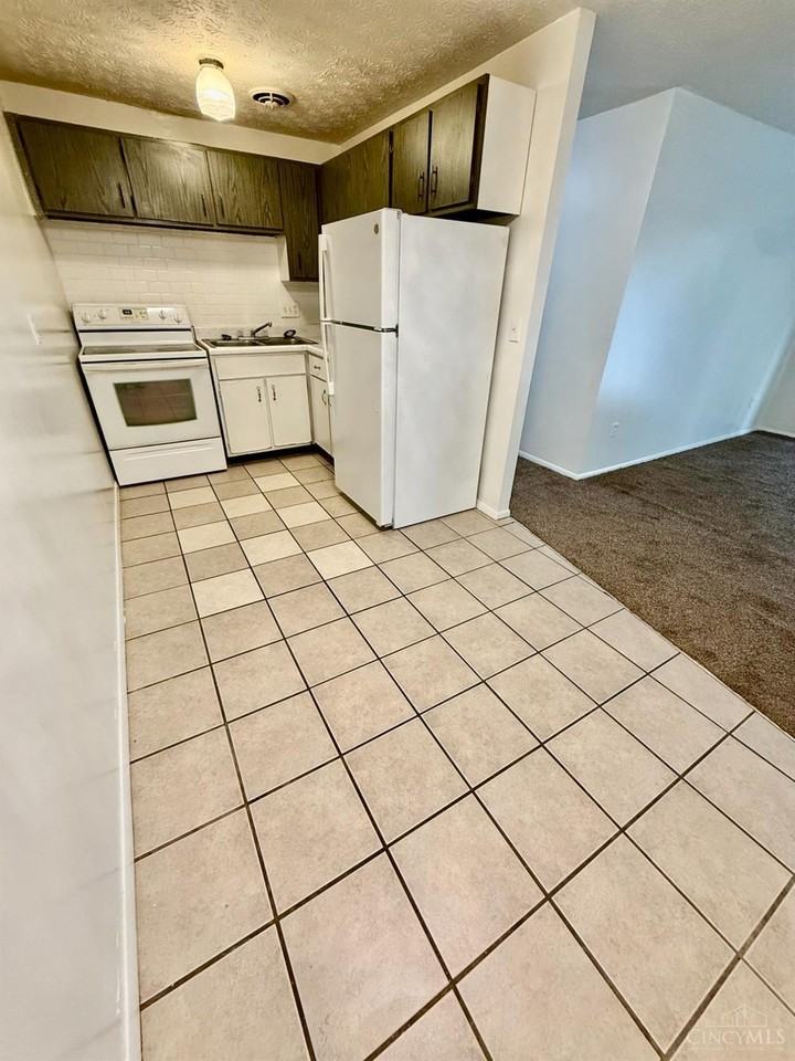 3527 Werk Road #8 - Photo 4 of 12