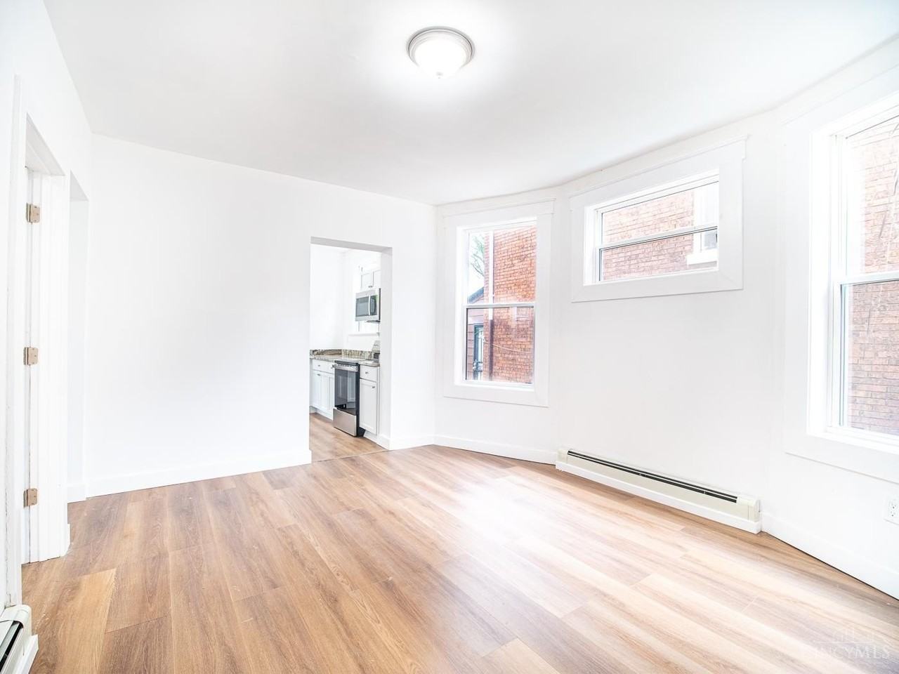 2408 Highland Avenue - Photo 6 of 34