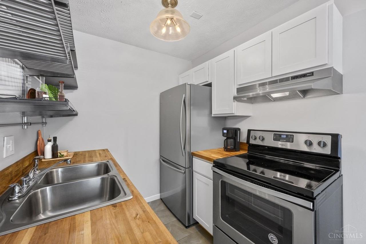 6210 Ridge Ave Apt 9 #9 - Photo 6 of 13