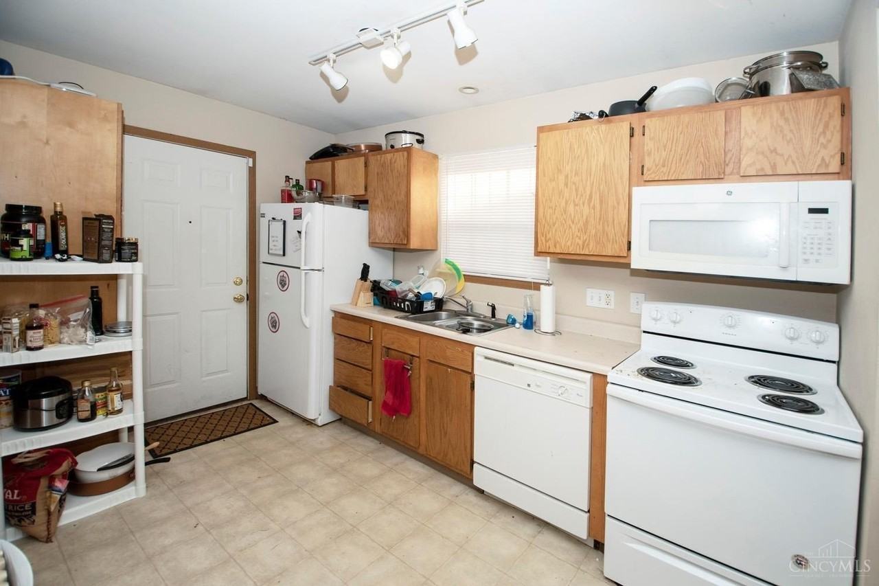 2222 Ravine Street - Photo 4 of 19