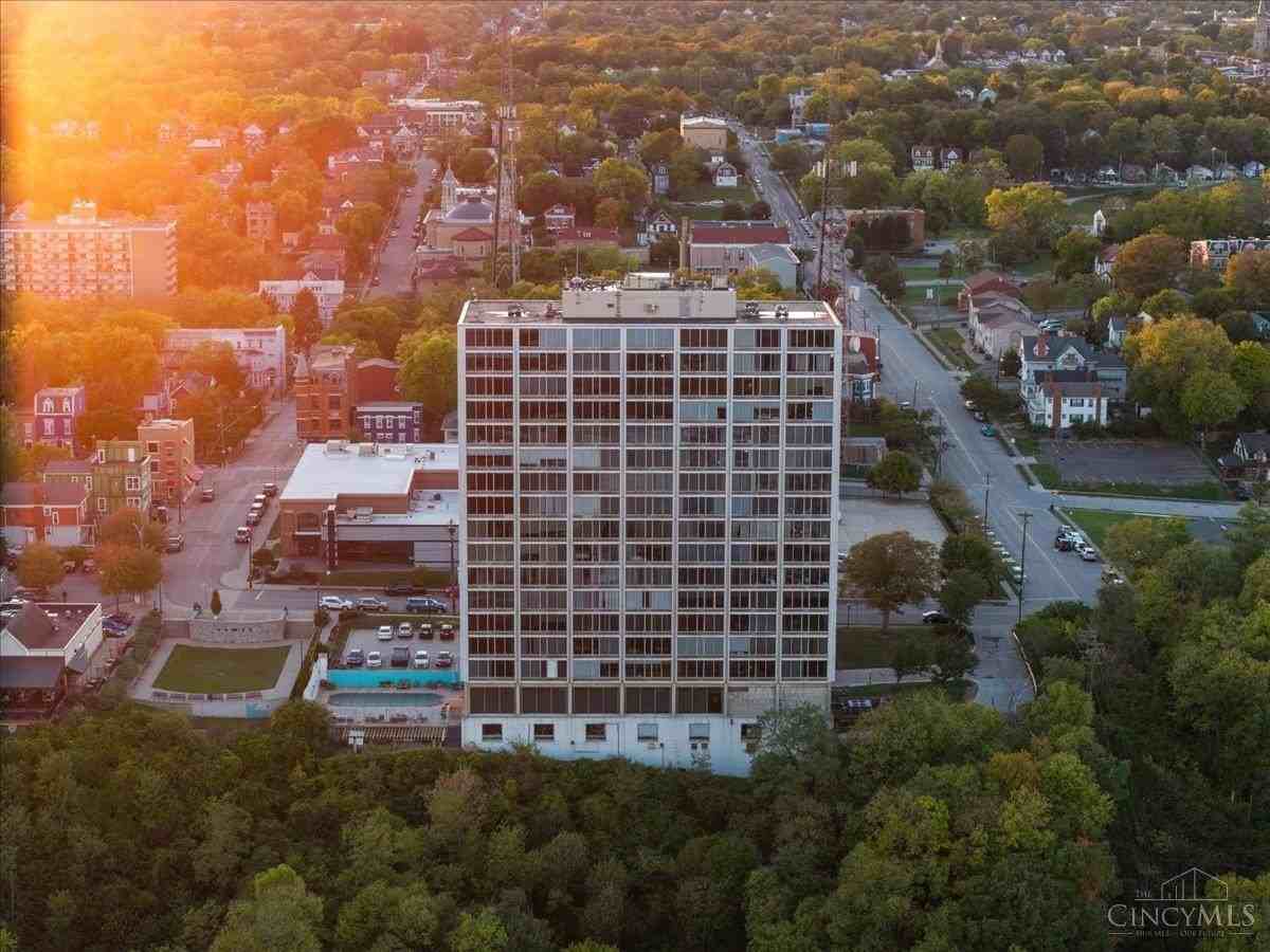 810 Matson Pl Unit 1406 #1406 - Photo 2 of 35