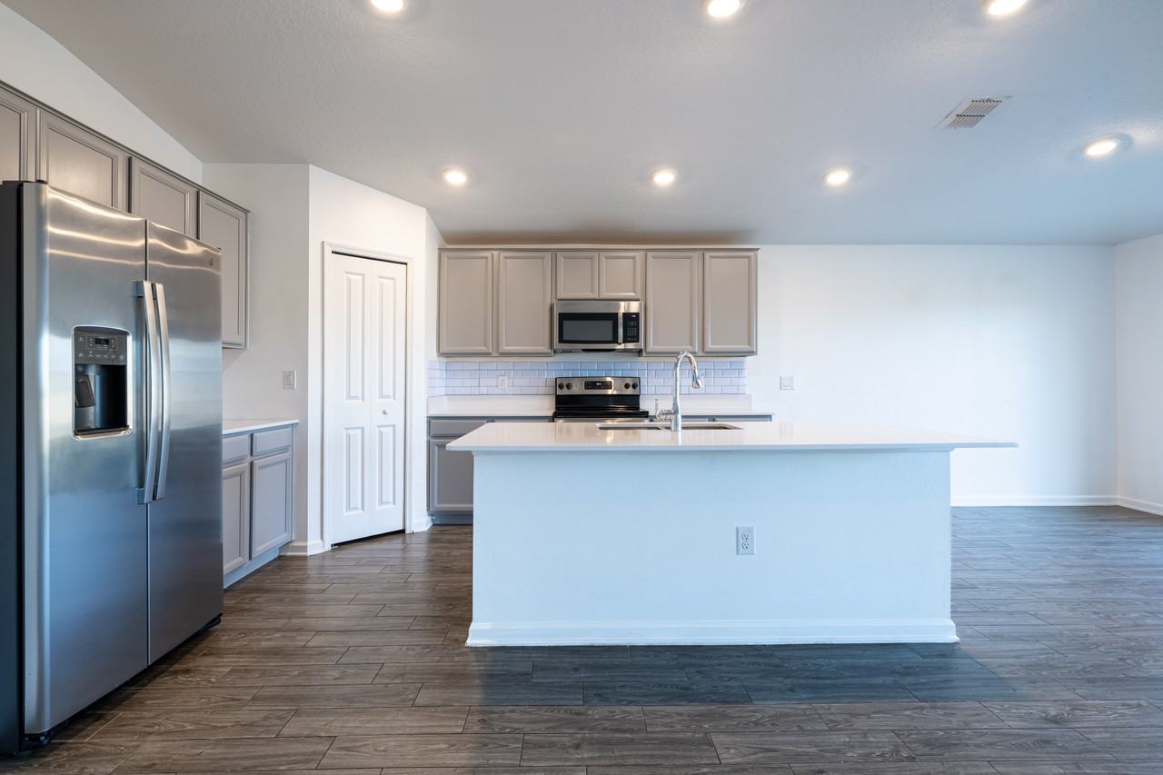 5071 Four Strand Ct #NA - Photo 4 of 39