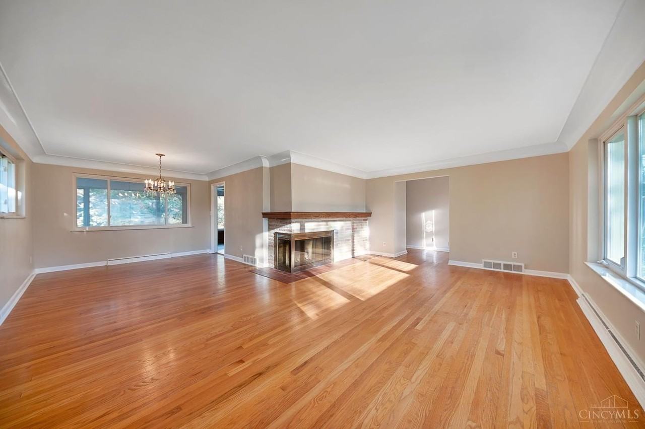 5900 Donjoy Dr - Photo 3 of 25