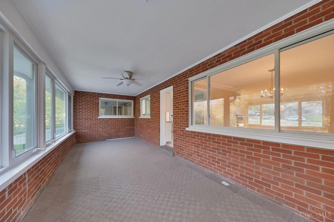 5900 Donjoy Dr - Photo 6 of 25