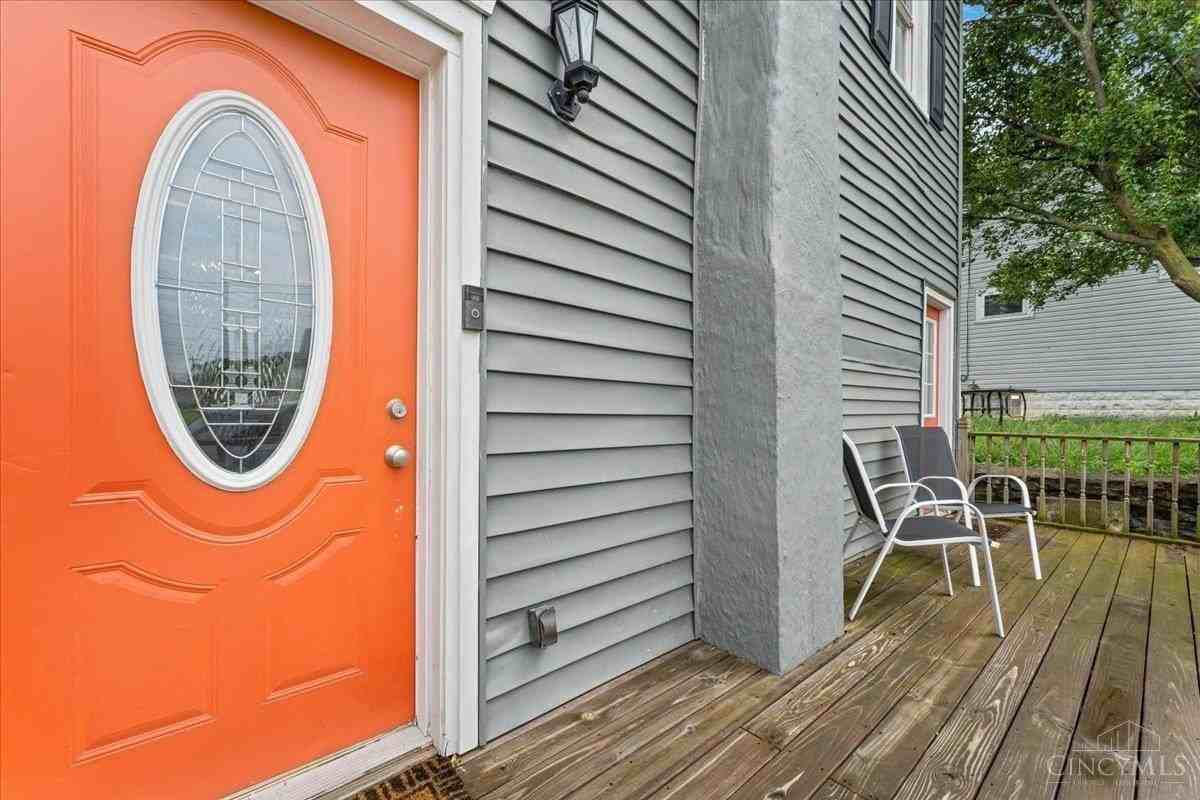 5621 Rolston Ave - Photo 4 of 30