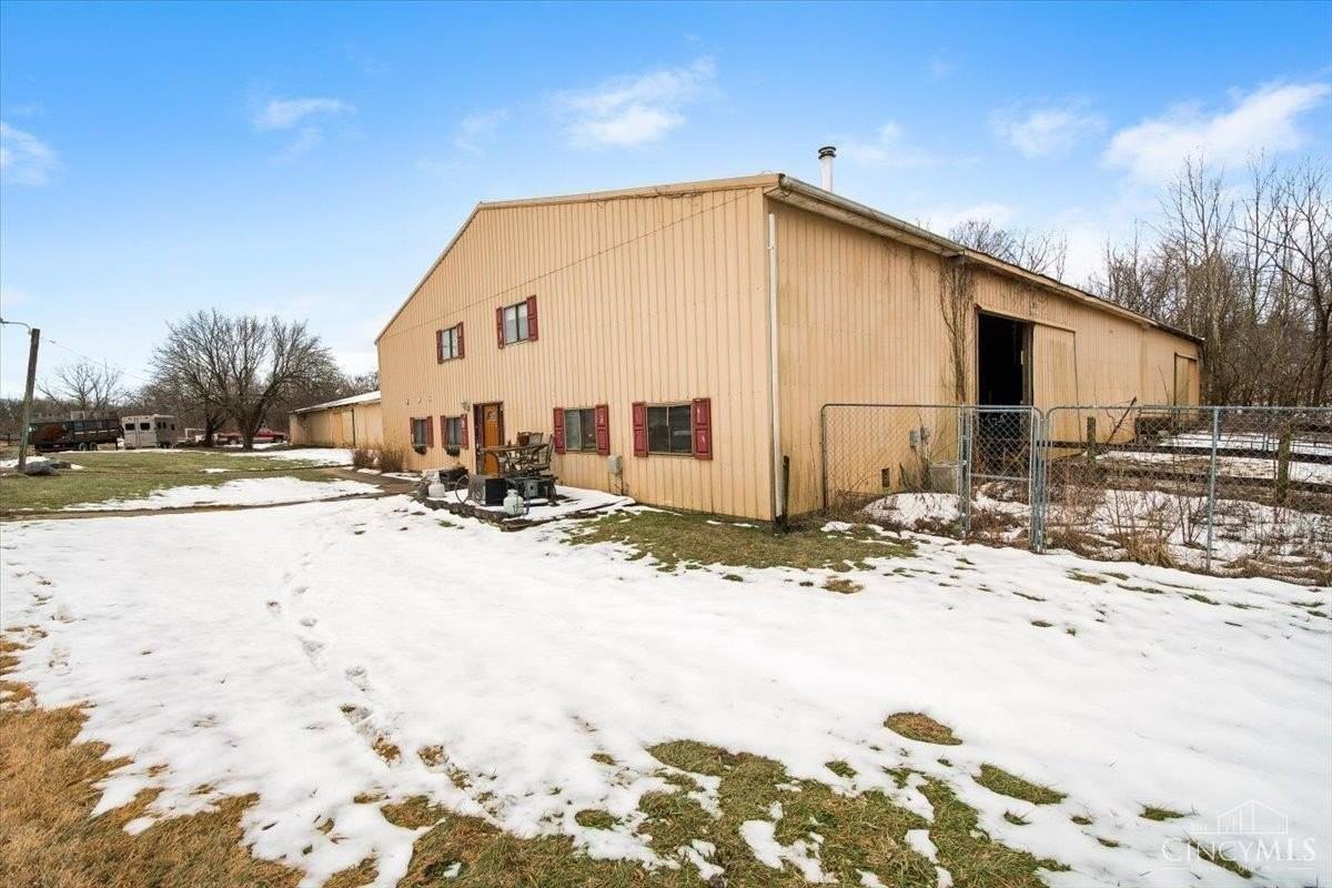 2675 Carriagegate Ln - Photo 7 of 42