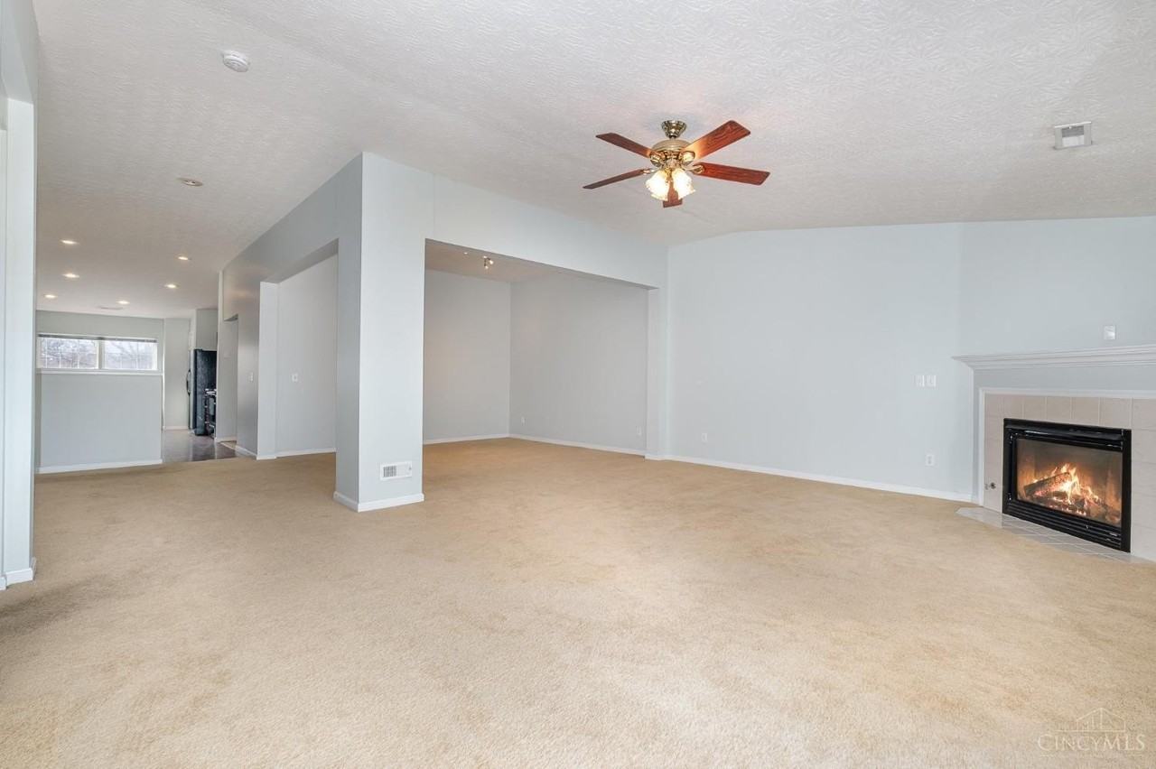 5406 Scarletoak Dr - Photo 3 of 15