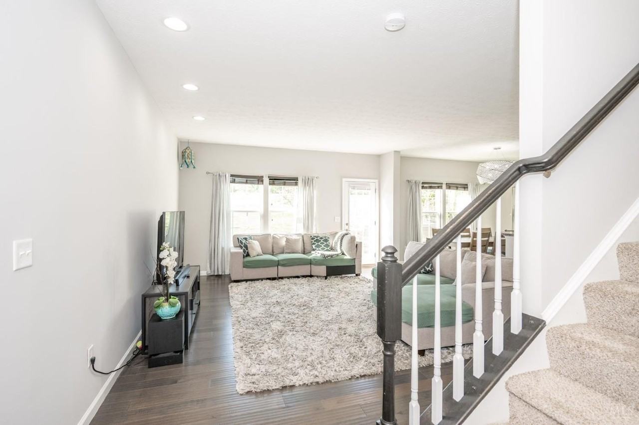 3333 Crescent Falls Way - Photo 6 of 50