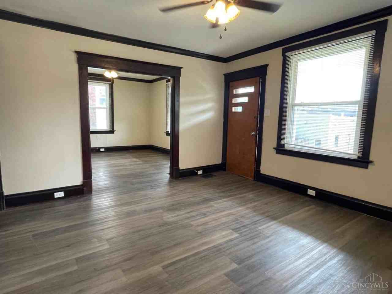 4425 Greenlee Ave - Photo 3 of 14