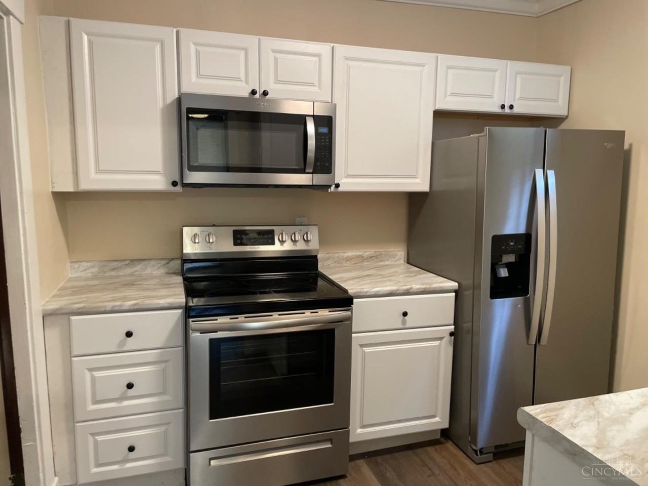 4425 Greenlee Ave - Photo 7 of 14