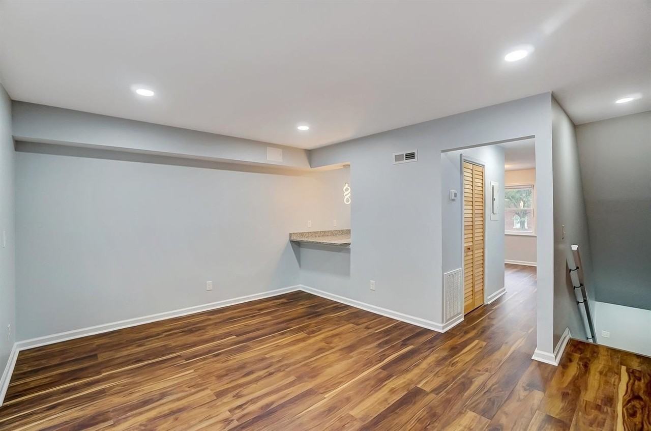 5701 Montgomery Rd Apt 4 #4 - Photo 7 of 40