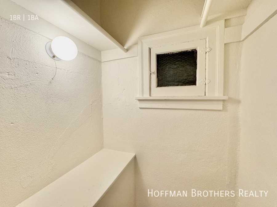 447 S Rampart Blvd Property - Photo 5 of 6