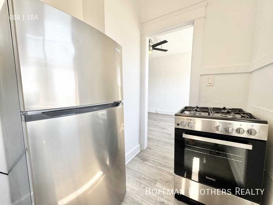 1420 S Bonnie Brae St Property - Photo 3 of 6