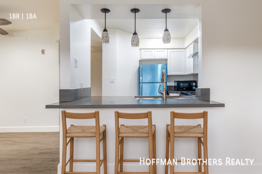 2410 Temple St Property - Photo 3 of 20