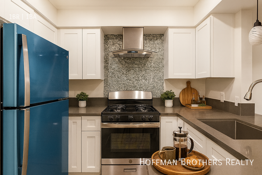 2410 Temple St Property - Photo 2 of 20