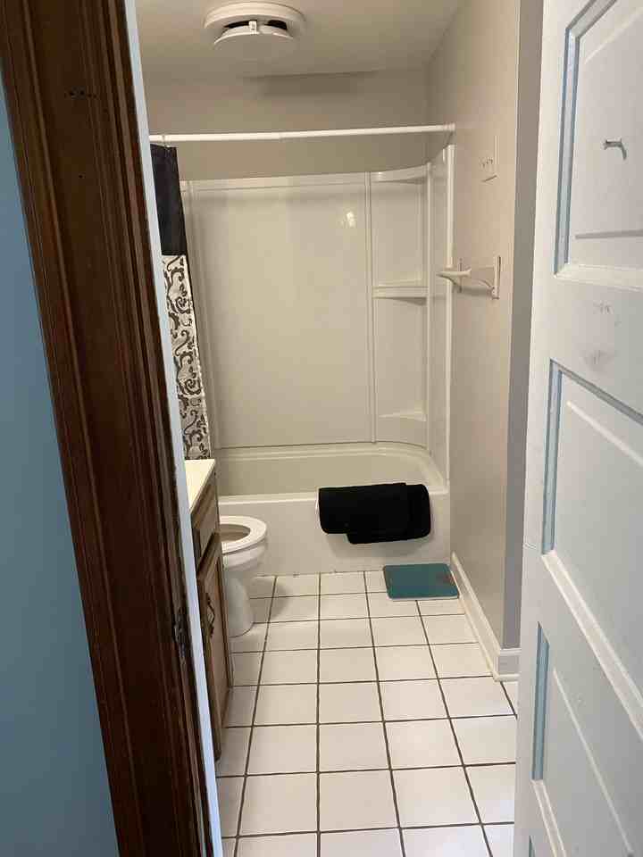 307 State St - Photo 3 of 10