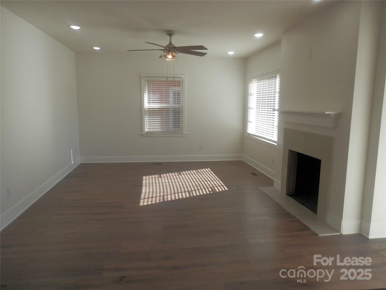 1712 Washington Ave - Photo 3 of 32