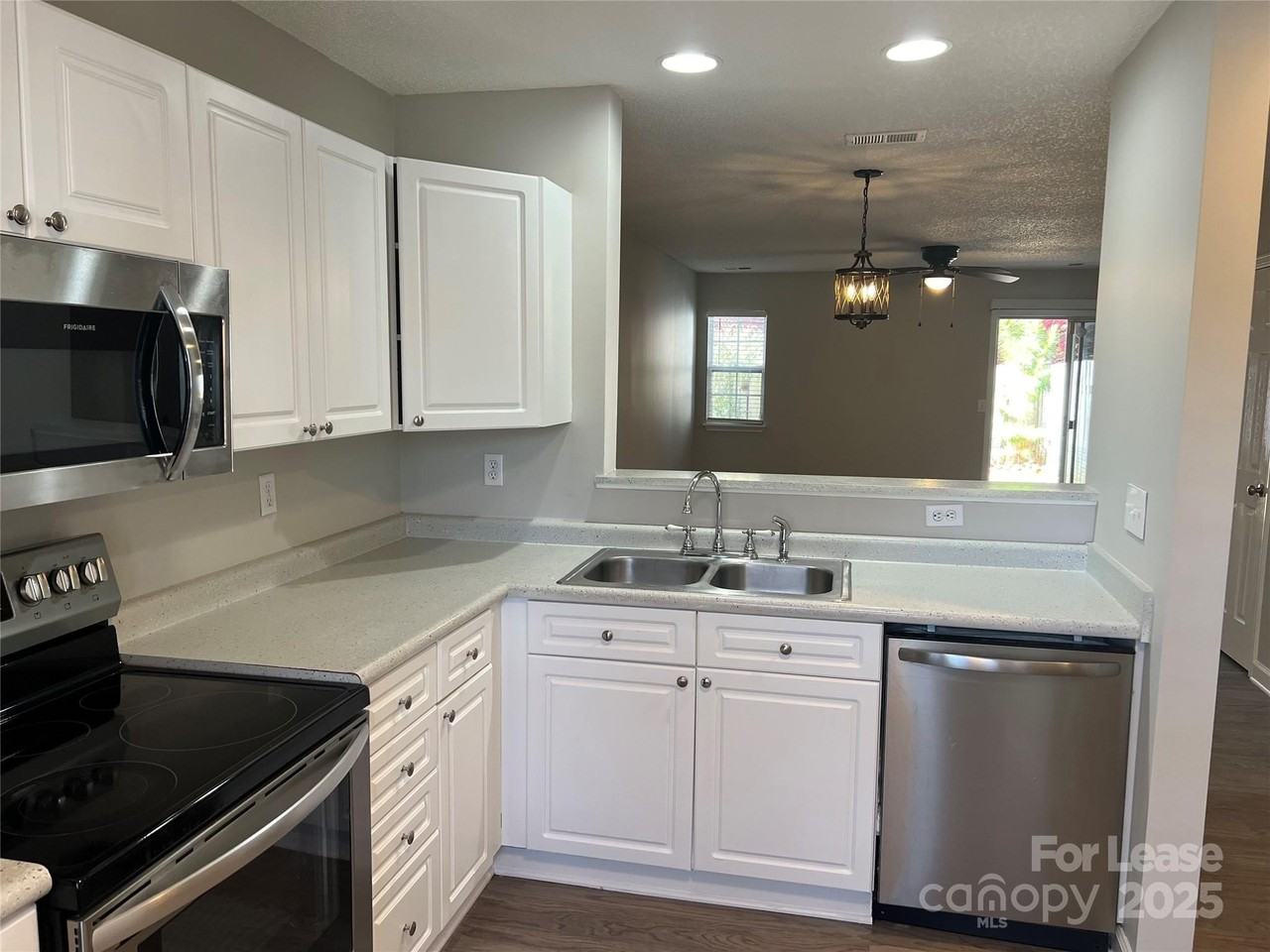 6075 Cougar Lane - Photo 5 of 18